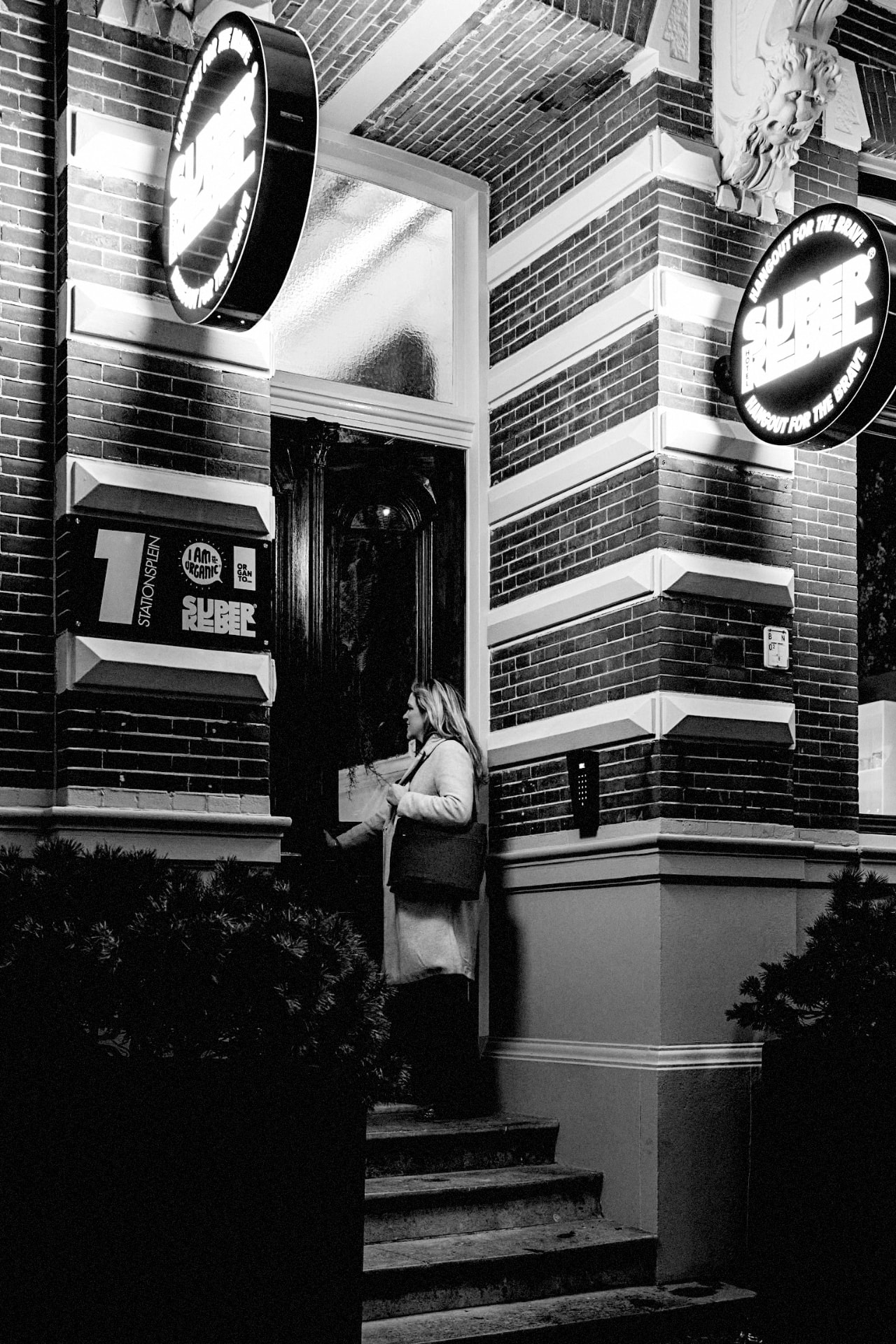 Hotel SUPERREBEL® entrance, Stationsplein 1