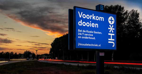 VOORKOM DOOIEN